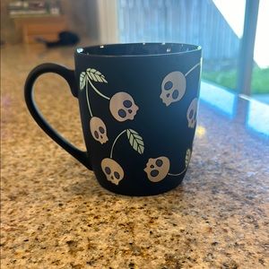 Skull Pattern Black Mug